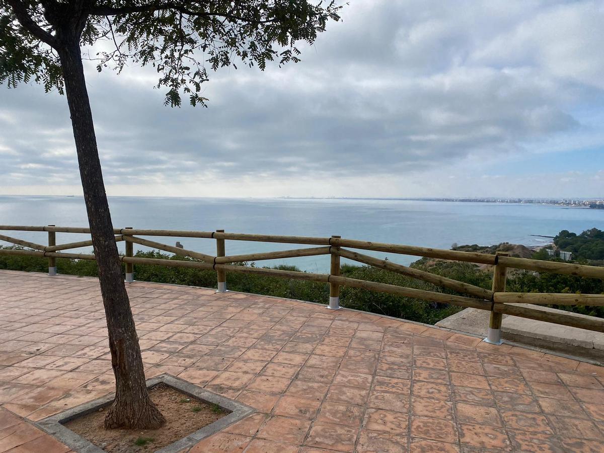 La actuación ha reforzado la seguridad de este lugar tan visitado por vecinos y turistas.