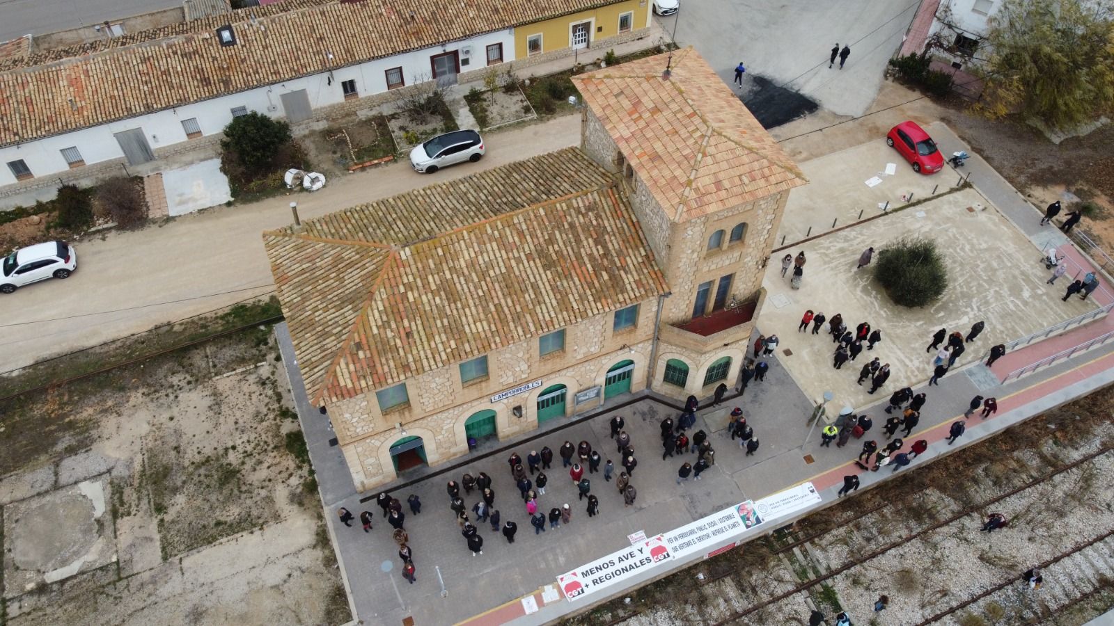 Protesta en Camporrobles por el cierre de la línea ferroviaria Utiel-Cuenca