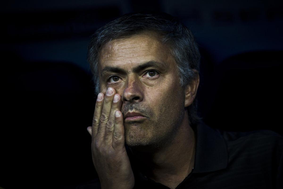 José Mourinho, durant el partit d’anada de la Supercopa. José Mourinho, durant el partit d’anada de la Supercopa.