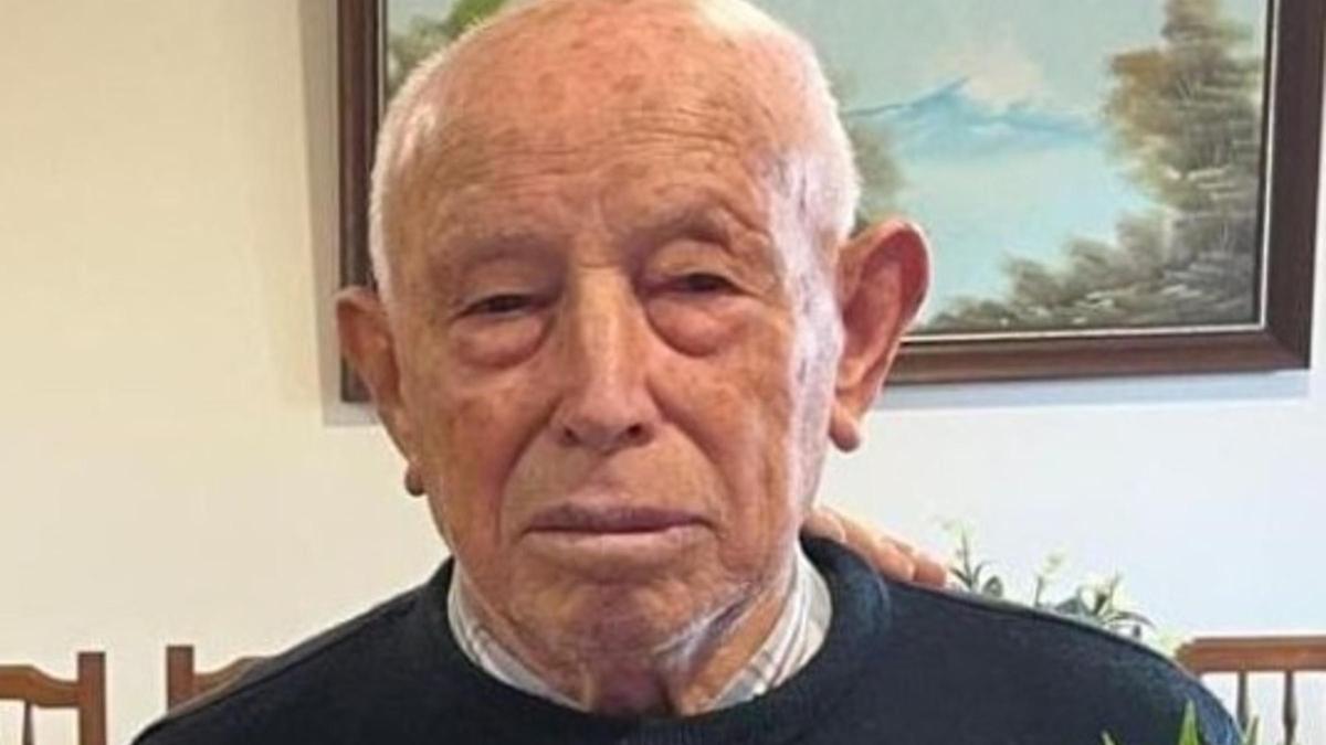 El superveterano Manuel Espasandín, que acaba de cumplir 101 años en Santa Comba