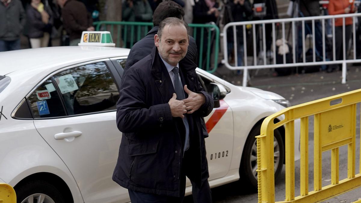 El juez Puente vuelve a citar a Ábalos y Koldo tras el informe de la UCO que señala pagos del PSOE