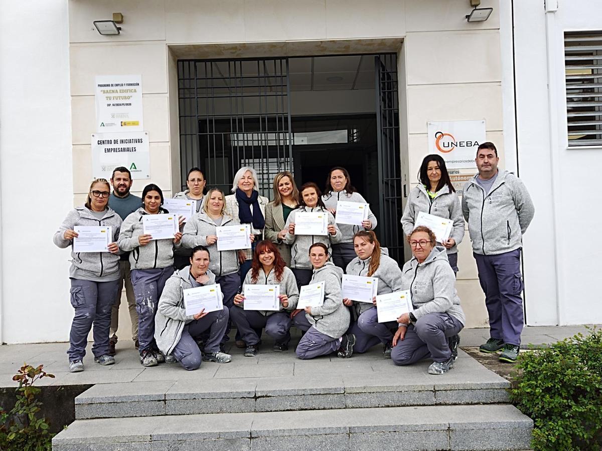 Una quincena de mujeres han participado en los cursos de formación.