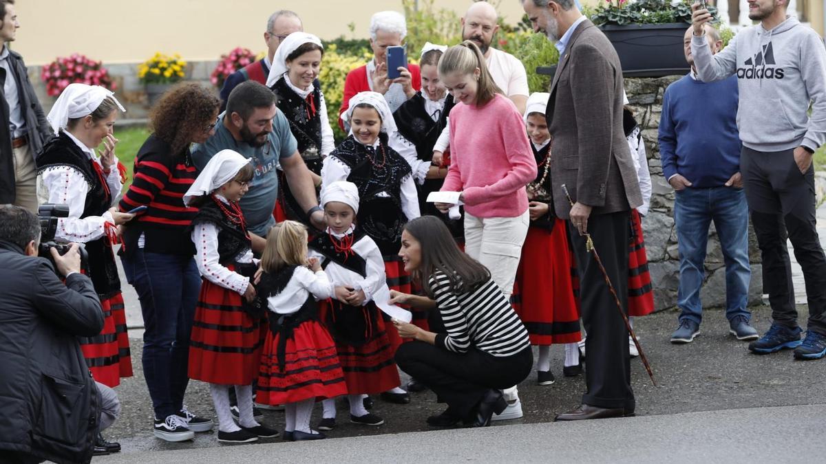 Los Reyes y la princesa Leonor en Cadavedo.