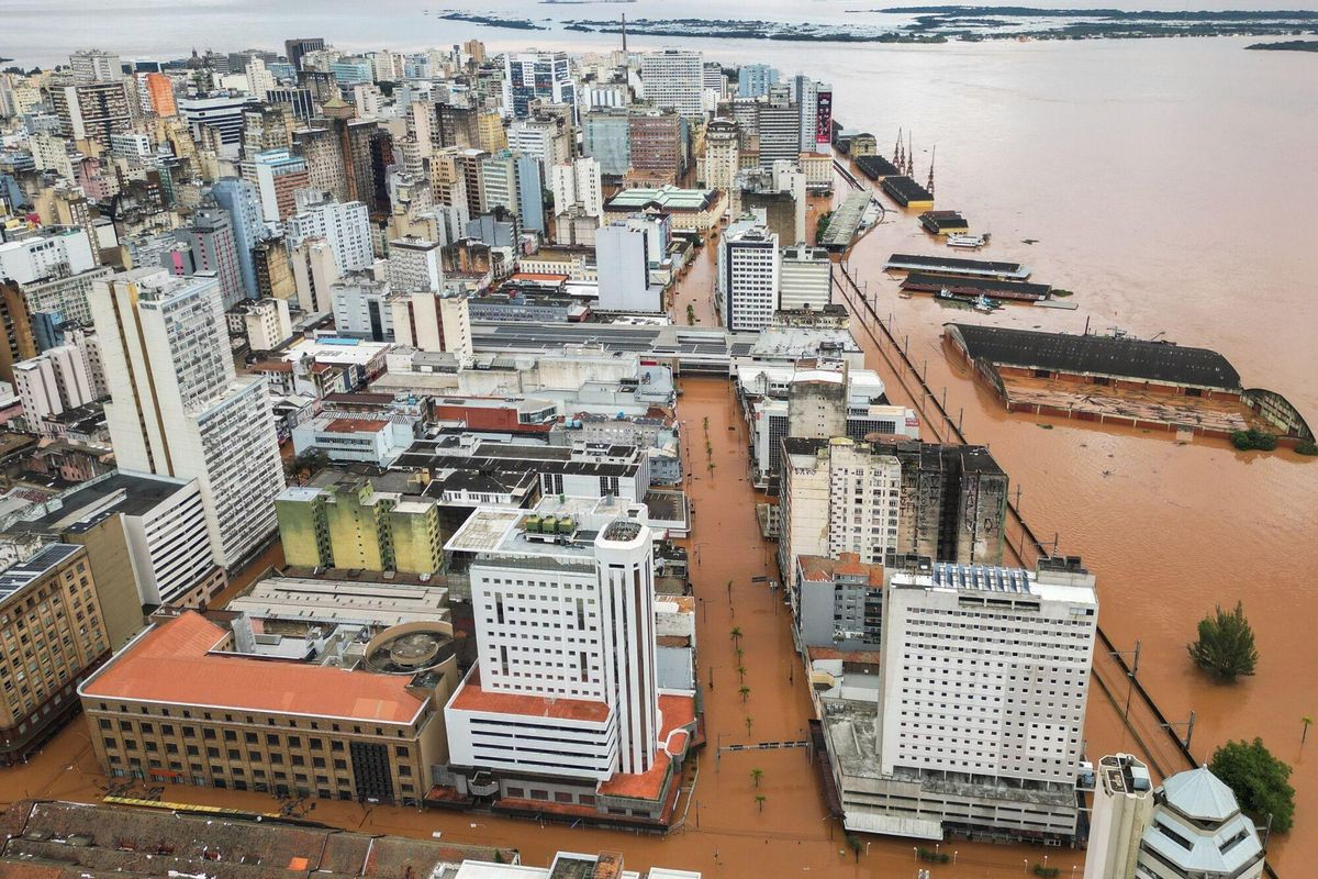 Las peores inundaciones en Brasil en los últimos 80 años