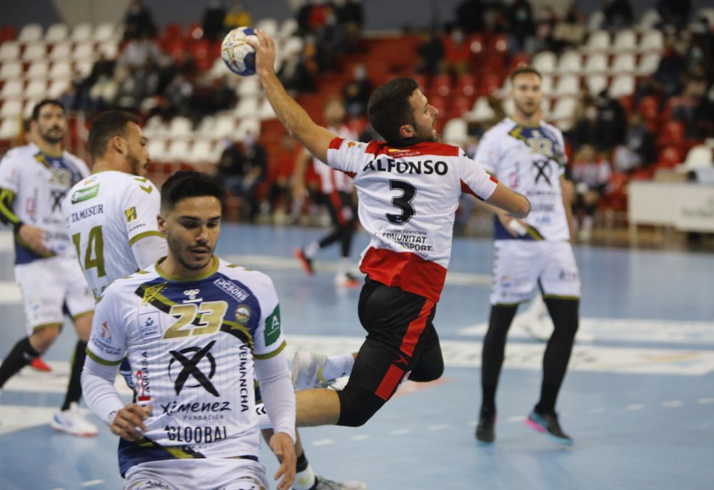 Balonmano Puerto de Sagunto - Puente Geníl, en imágenes.