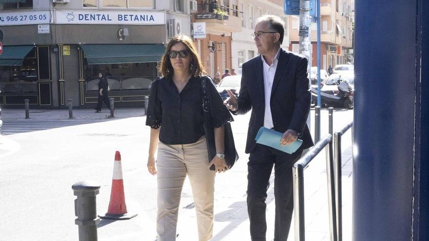 Los promotores ratifican ante la jueza que existía un clamor contra la cláusula del desempate en Les Naus