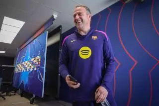 Flick exige más a sus futbolistas para superar al Atlético en la Champions