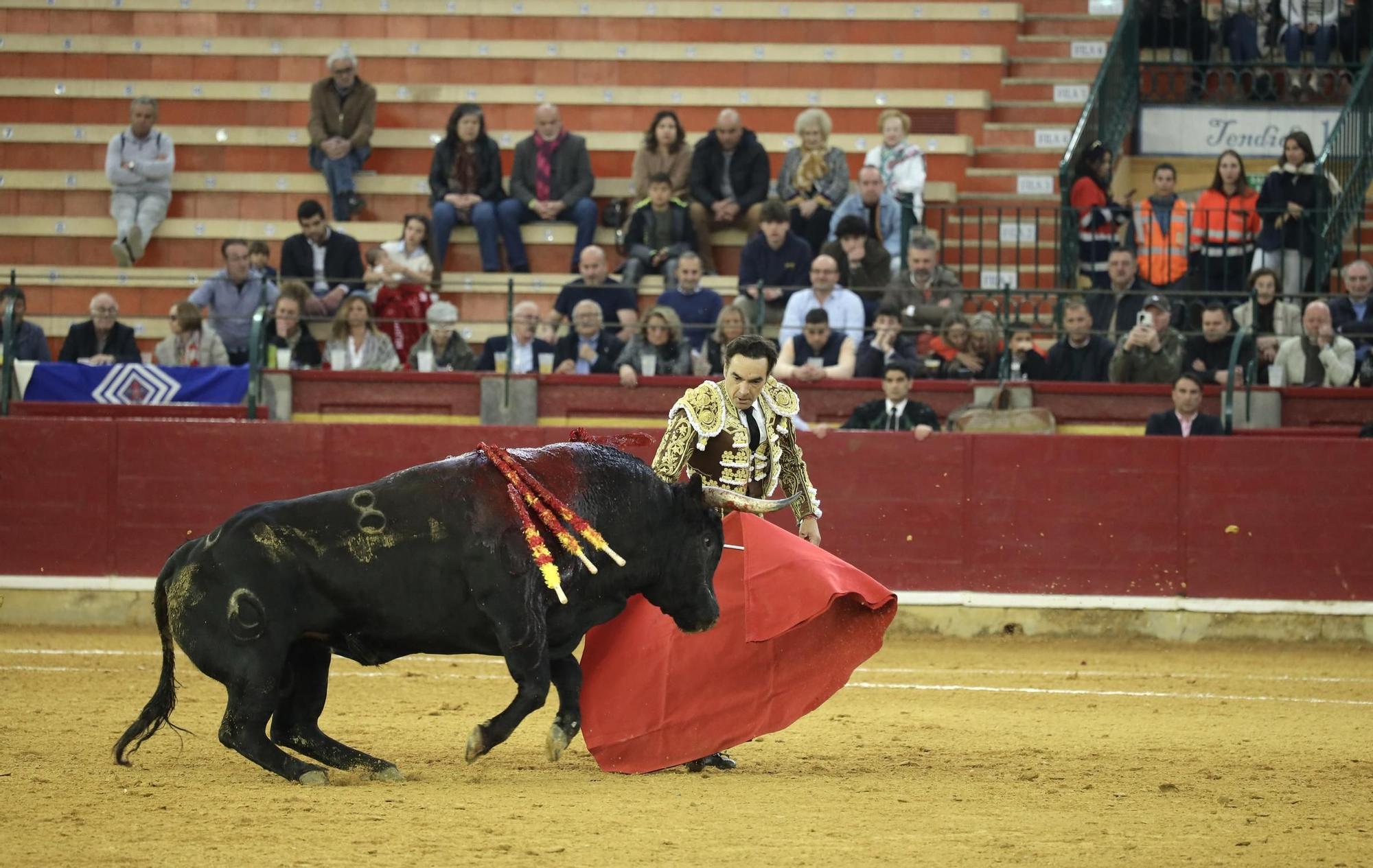 En imágenes | El Cid, Borja Jiménez y Clemente en la Feria taurina de San Jorge de Zaragoza