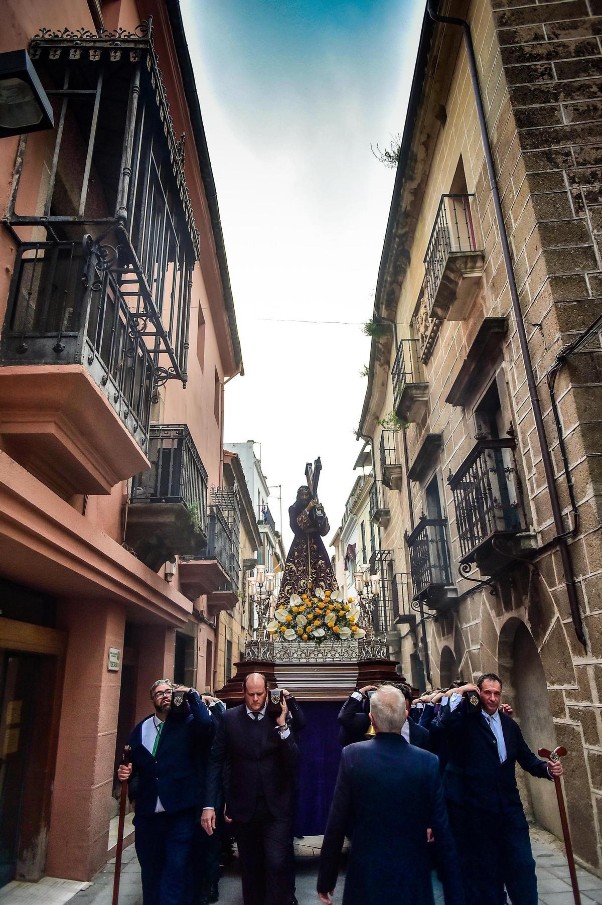Salida Extraordinaria de Nuestro Padre Jesús Nazareno de Plasencia en su 95 aniversario