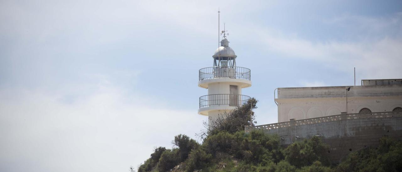 Imagen del faro del Cabo de la Huerta