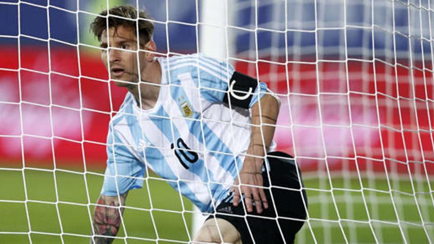 Messi marcó de penalti.