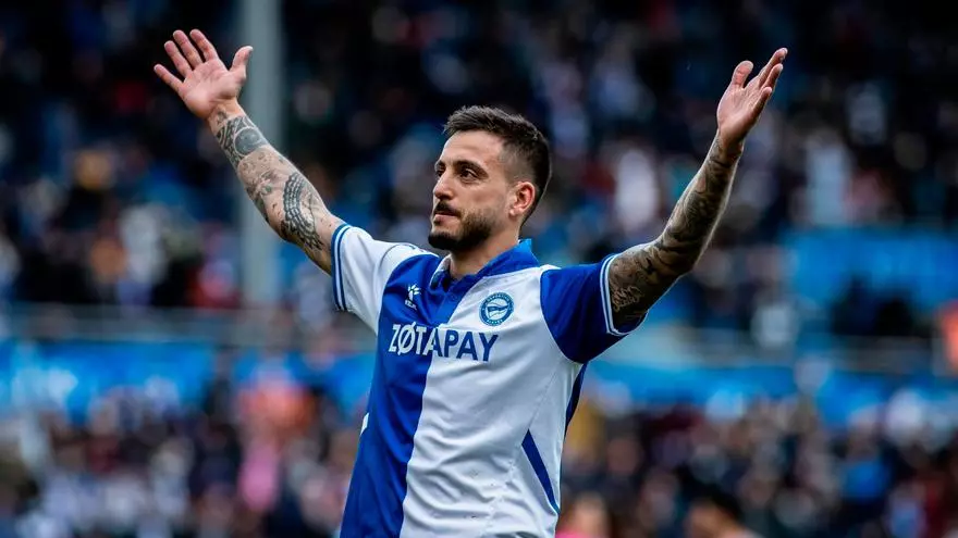 Alavés - Valencia | El gol de Joselu de penalti