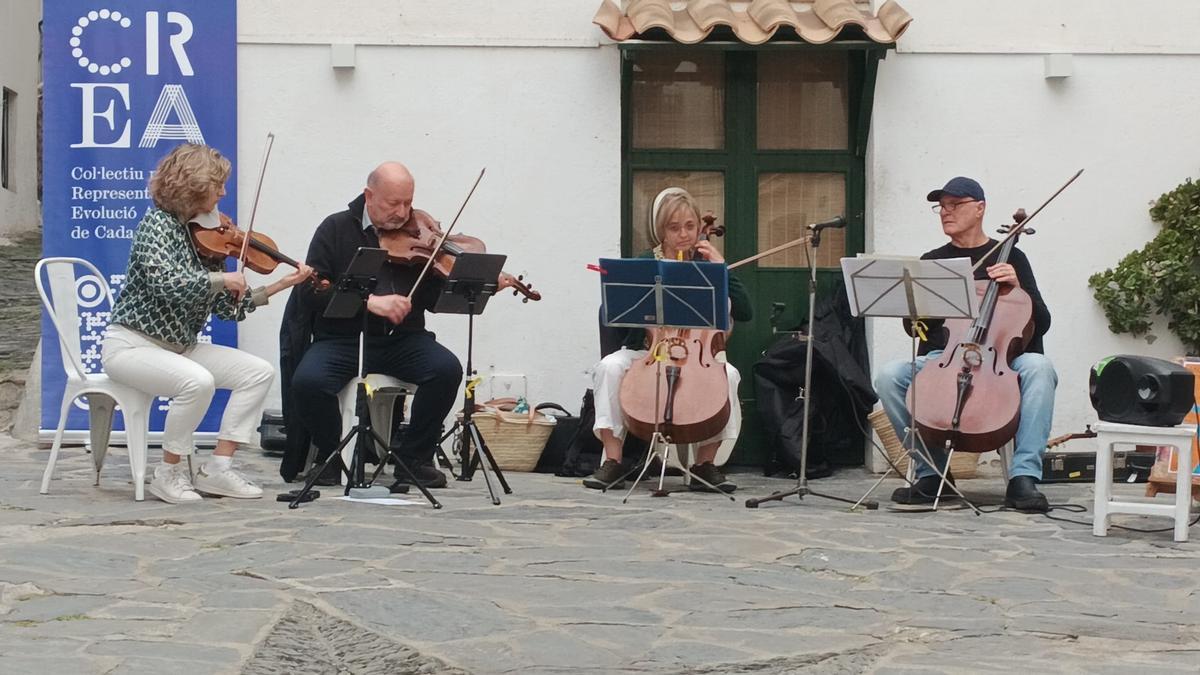 Actuació del Nanu's Band, a Sa Placeta, diumenge passat.
