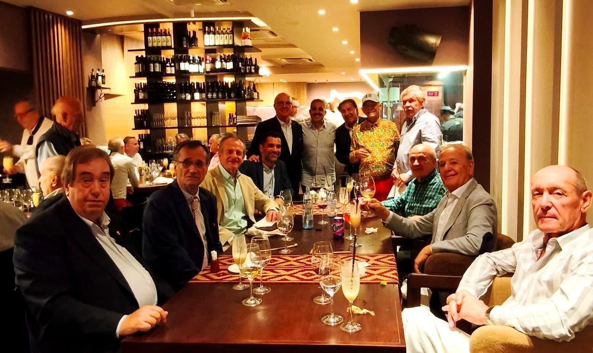 Emotivo almuerzo con el terorense Paco Santana
