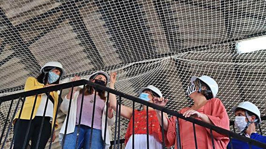 Visita de la consejera de Educación y la vicealcaldesa al colegio José María Lapuerta.