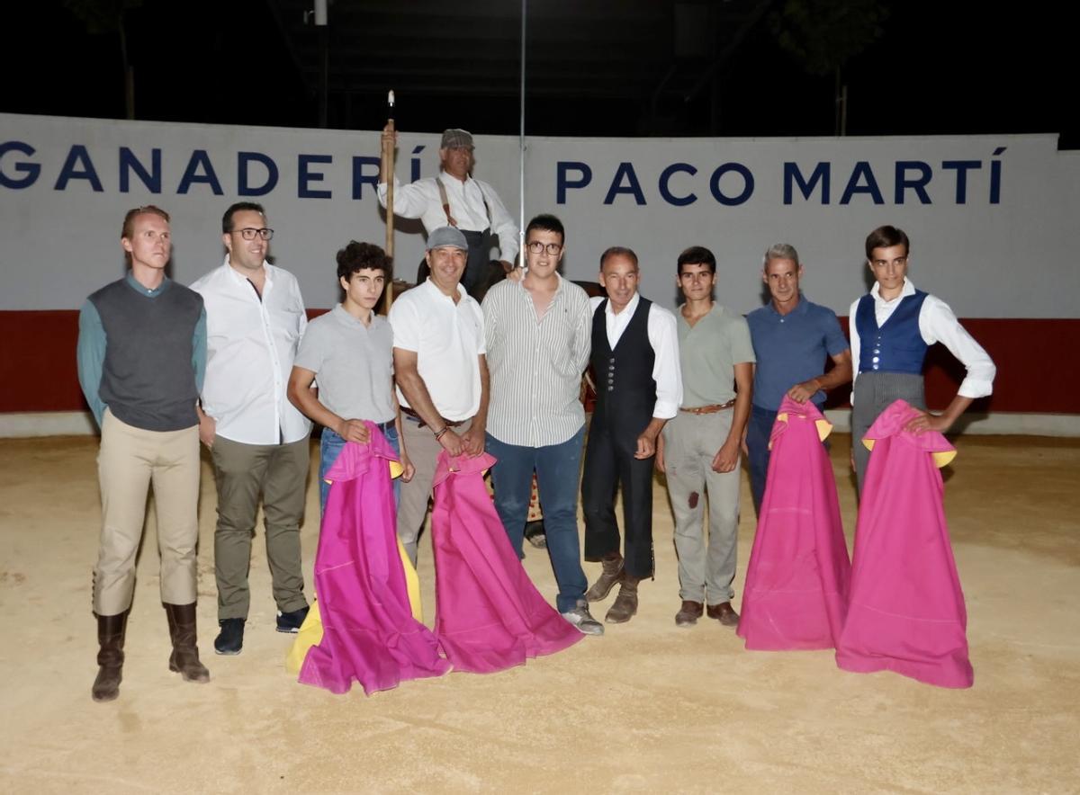 Vicente Barrera y Pepín Líria invitados de lujo en la ganadería de Paco Martí Vicente Barrera y Pepín Líria invitados de lujo en la ganadería de Paco Martí