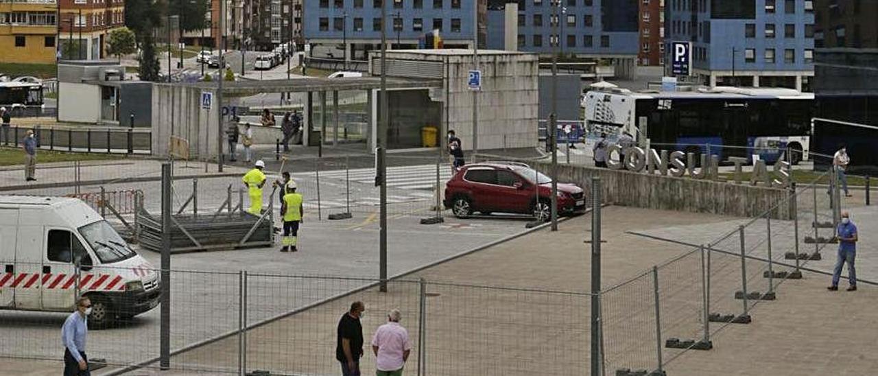 El inicio de las obras en el ala de Consultas Externas.