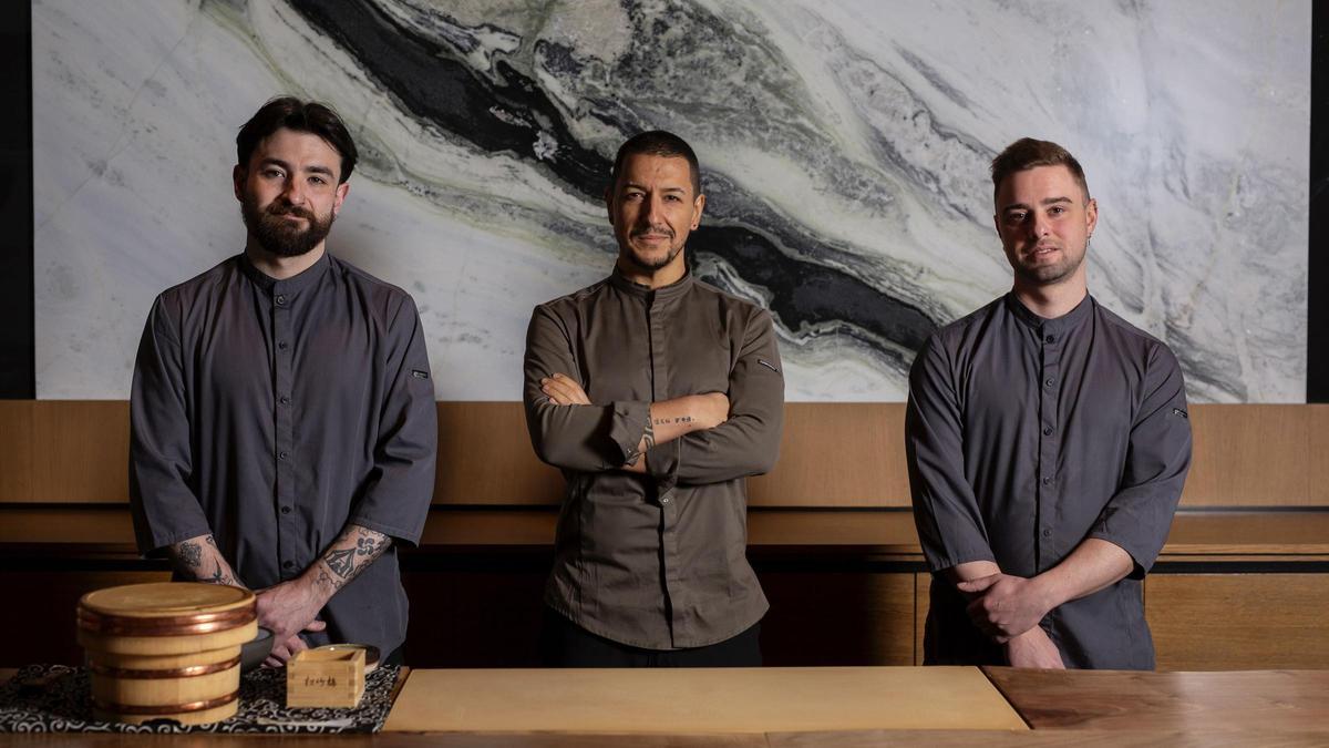 De izquierda a derecha, Borja Gorostiza, Mario Payán y Álex González.