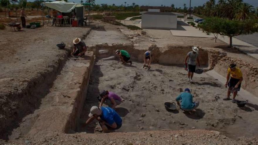 El yacimiento retoma durante el mes de junio el proyecto para sacar a la luz las termas occidentales.