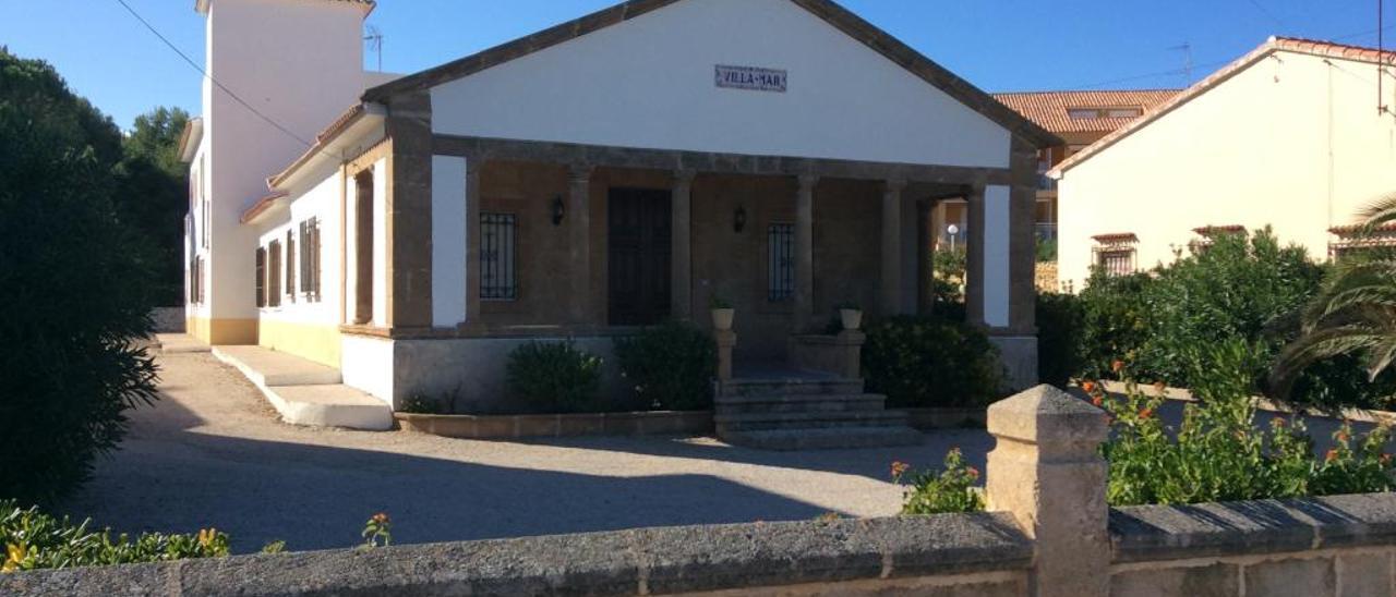 La villa situada en primera línea de la costa del Muntanyar.