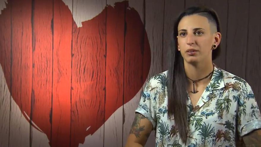 La chica que se presento en First Dates como un &quot;portento en la cama&quot;