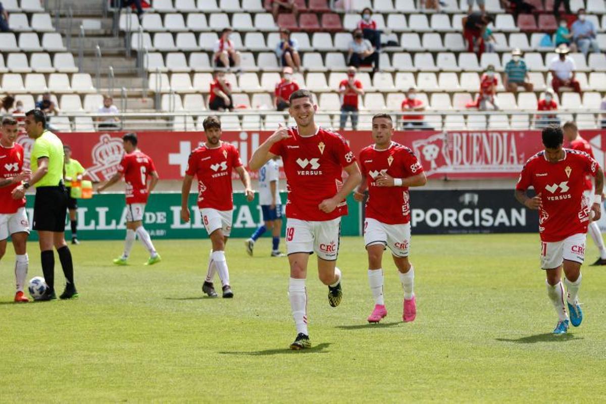 Alberto Toril vuelve al Real Murcia como se marchó