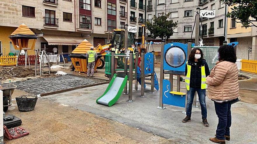 La concejala de Urbanismo, Pilar Peón, visitó ayer las obras.