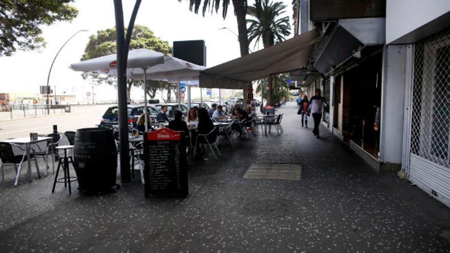 Uno de los establecimientos de la avenida de Anaga, en Santa Cruz.