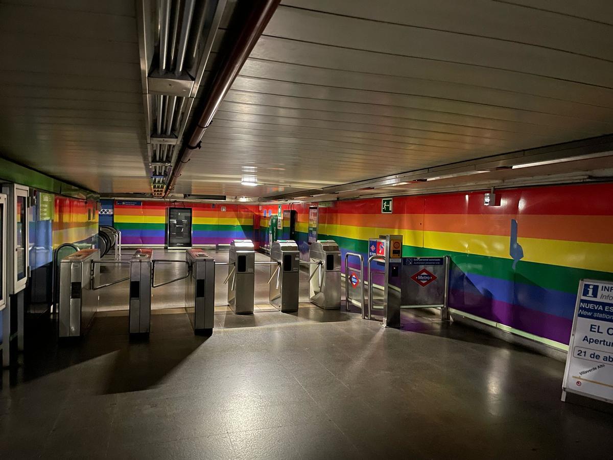 La estación de metro de Chueca durante el apagón nacional.