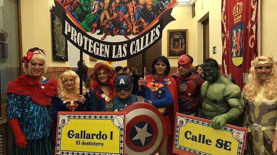 Los concejales de Badajoz, de superhéroes protegiendo las calles de Gallardo