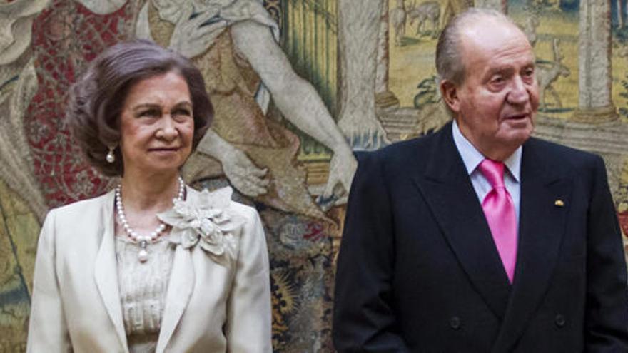 Don Juan Carlos y Doña Sofía en una de sus última recepciones