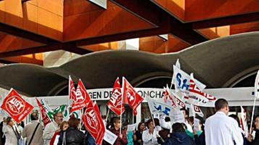 Manifestación de los trabajadores del hospital.