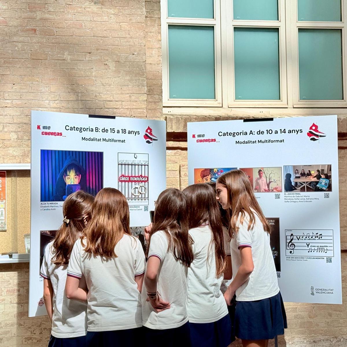 Estudiants de la 14ª edició concurs 'K me cuentas'.