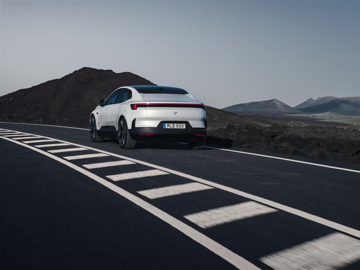 Polestar, SUV serisini Polestar 3 ve Polestar 4'ün yeni versiyonlarıyla güncelliyor