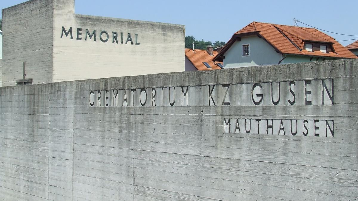 Recuerdo del crematorio de los campos de Mauthausen y Gusen.