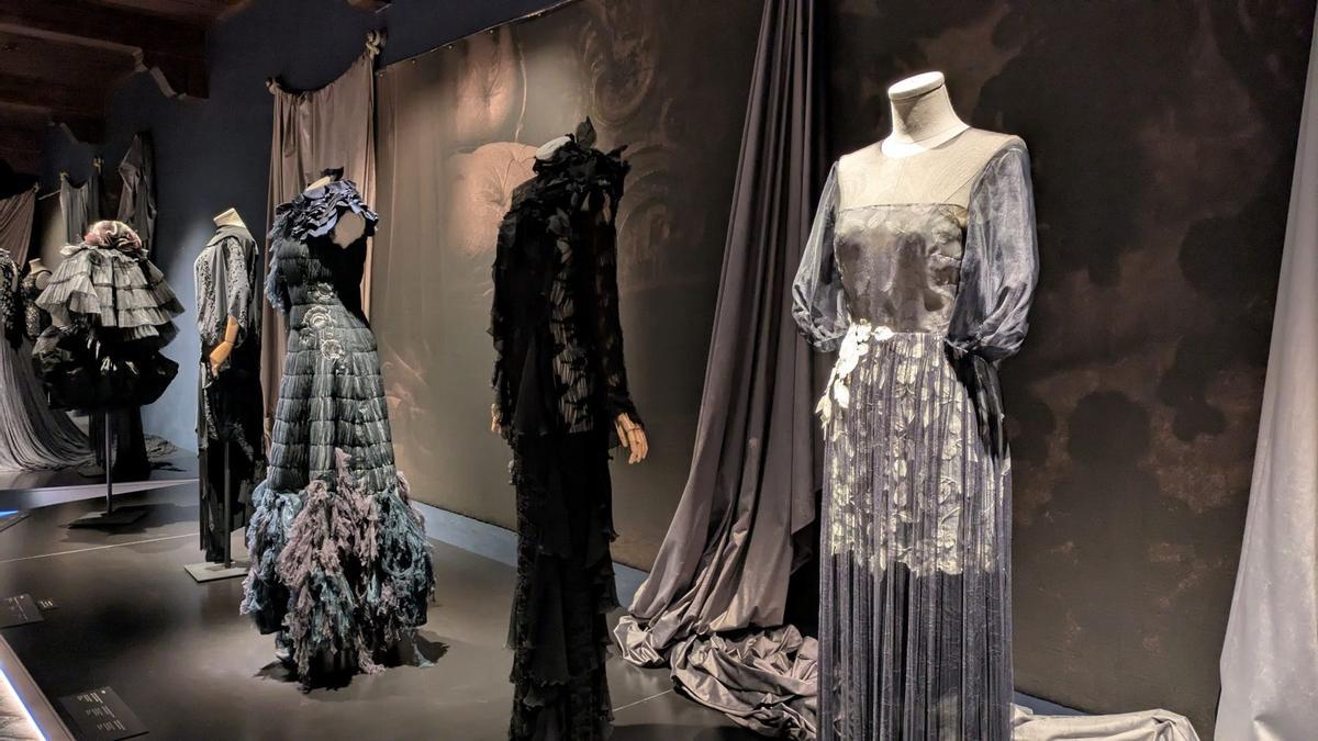 Detalle de algunos de los vestidos más emblemáticos de la colección Victorio y Lucchino.