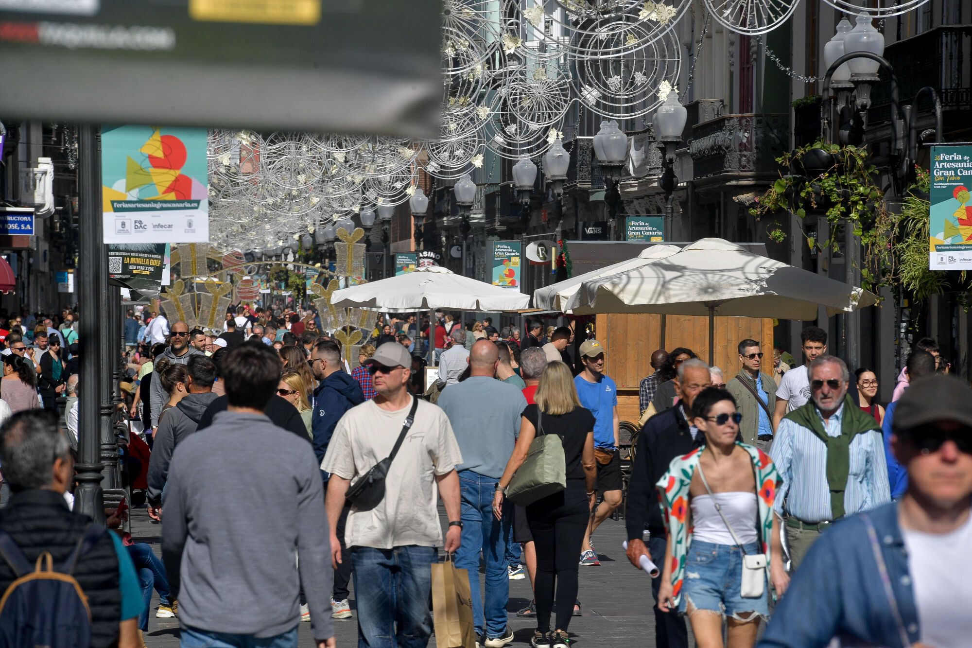Colas y últimas compras navideñas en Las Palmas de Gran Canaria