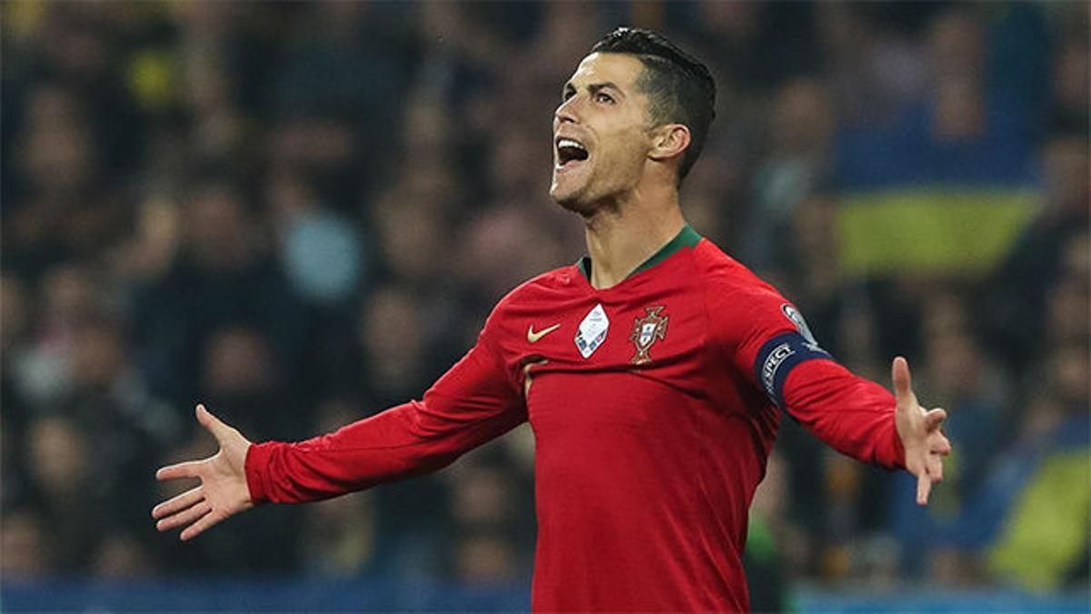 Cristiano Ronaldo nets his 700th career goal for Portugal