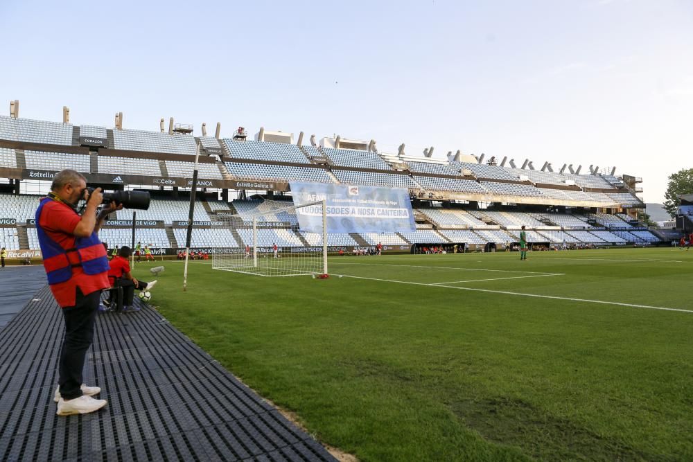 El Celta golea a la Roma con dobletes de Iago Aspas y Pione Sisto.