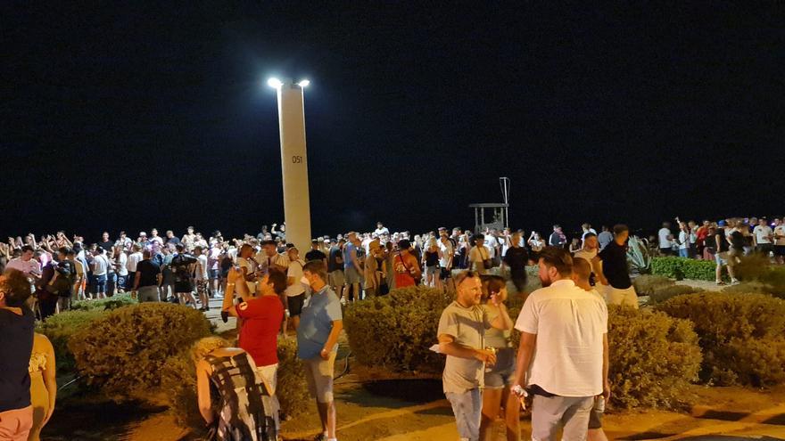 Nuevo botellón en Platja de Palma pese a las restricciones