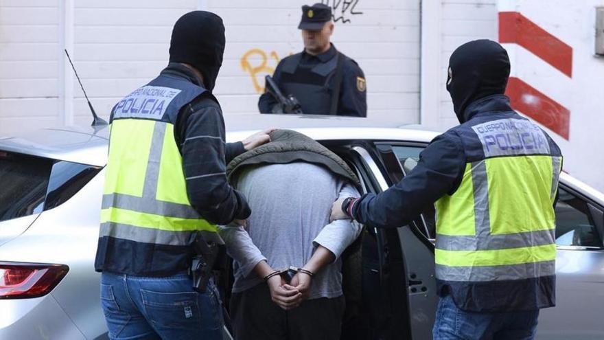 Detenidos tres yihadistas en Badalona, Salou y Tánger