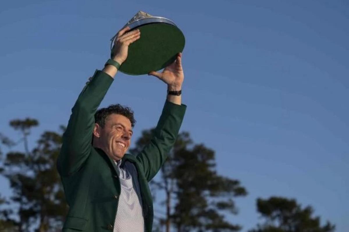 Rory levantaba el trofeo de campeón en el Masters por segundo año consecutivo