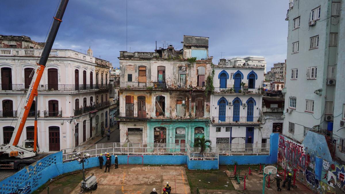 El edificio derrumbado en La Habana.
