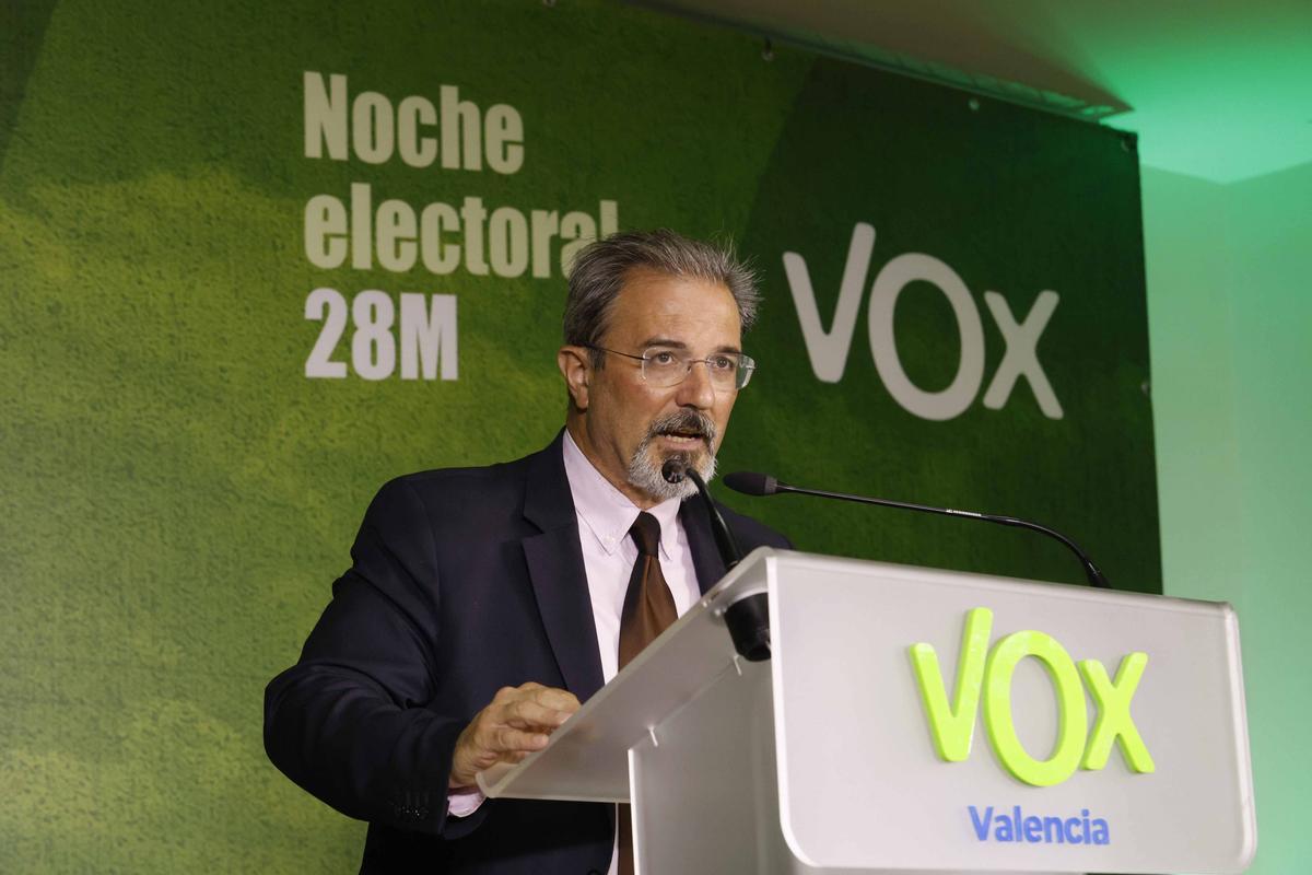 Carlos Flores Juberías interviene tras conocer los resultados en las elecciones autonómicas y municipales.