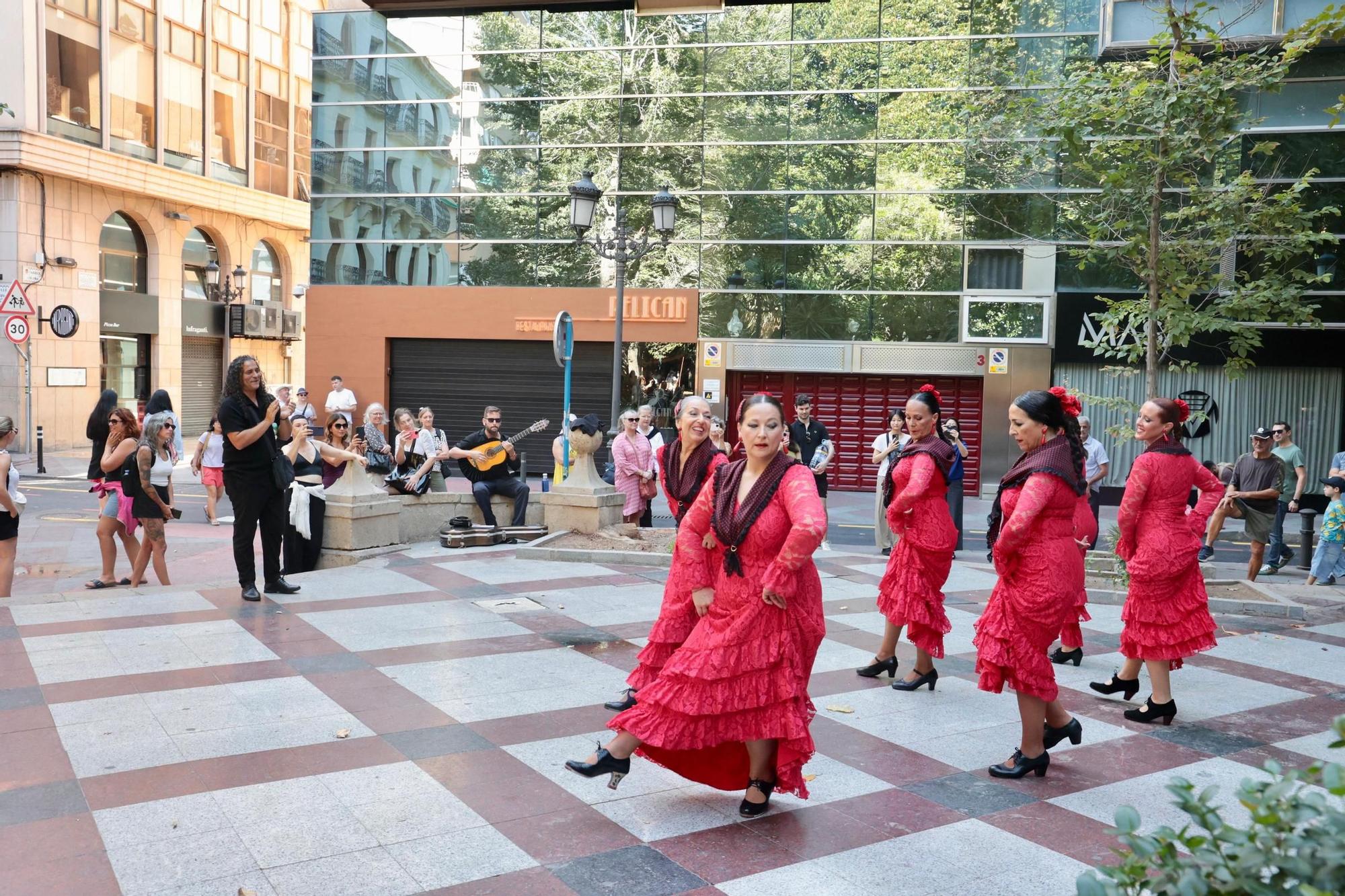 Actos 9 octubre, plaza Gabriel Miró