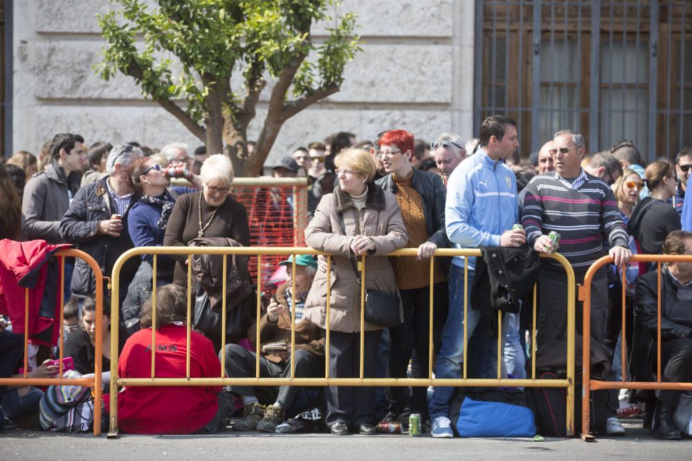 Búscate en la mascletà del 15 de marzo