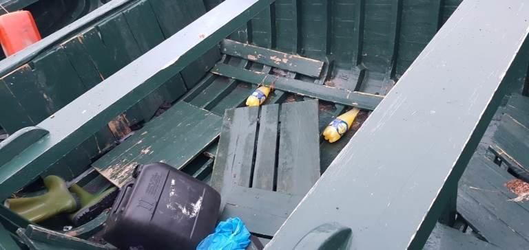 Localizan una patera vacía en la playa de Montaña Bermeja de El Golfo