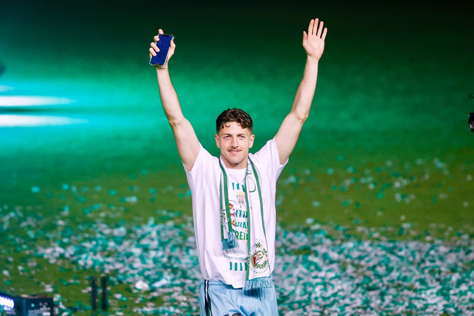 El Córdoba CF vuelve a Segunda / Las mejores imágenes de una noche para la historia