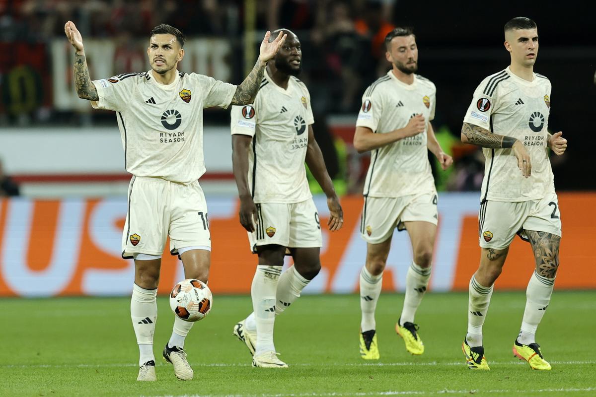 Bayer Leverkusen - Roma : El gol de Mancini en propia puerta
