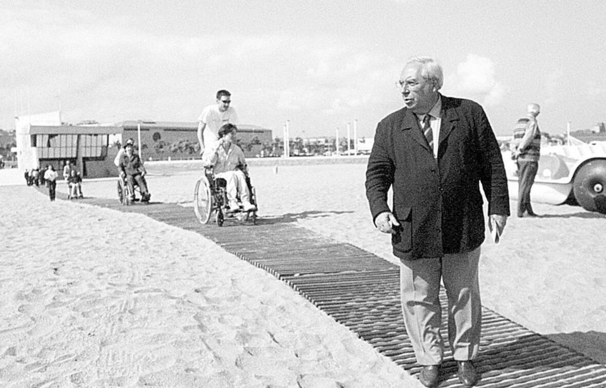 Naval Azul y Poniente: dos formas de entender el litoral de Gijón